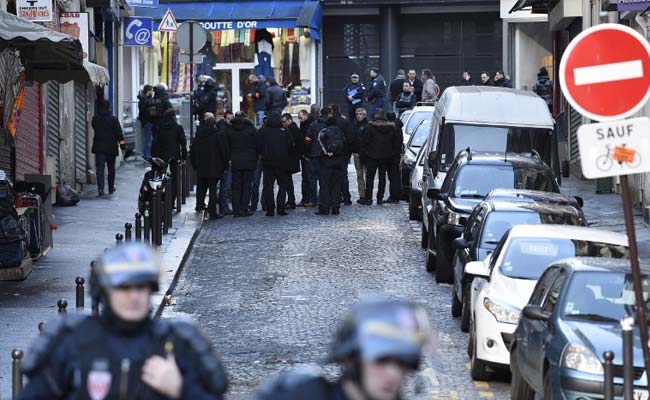 فرانس میں دہشت گردانہ حملے کے بعد تین ماہ اور بڑھا دی گئی ایمرجنسی